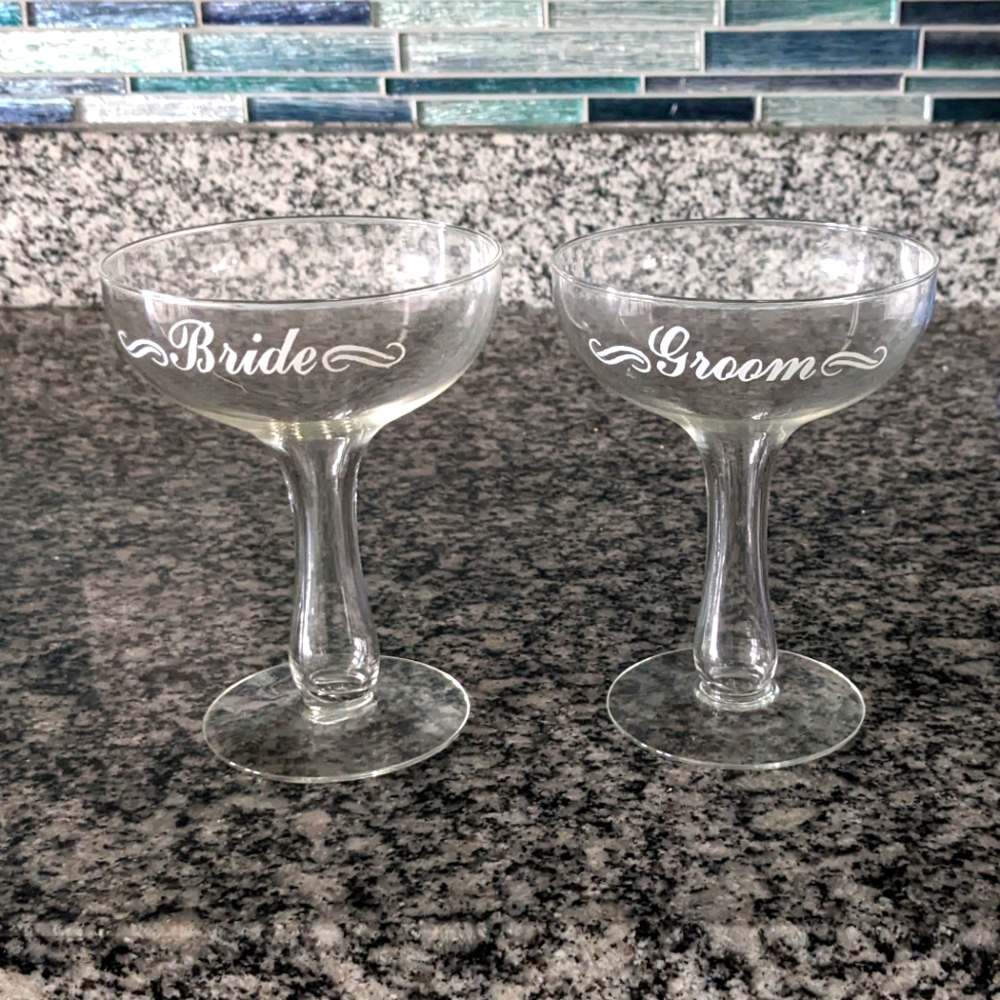 Bride & Groom Wine glass goblets